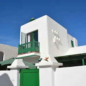 https://ave-paraiso.in-canary-islands.com